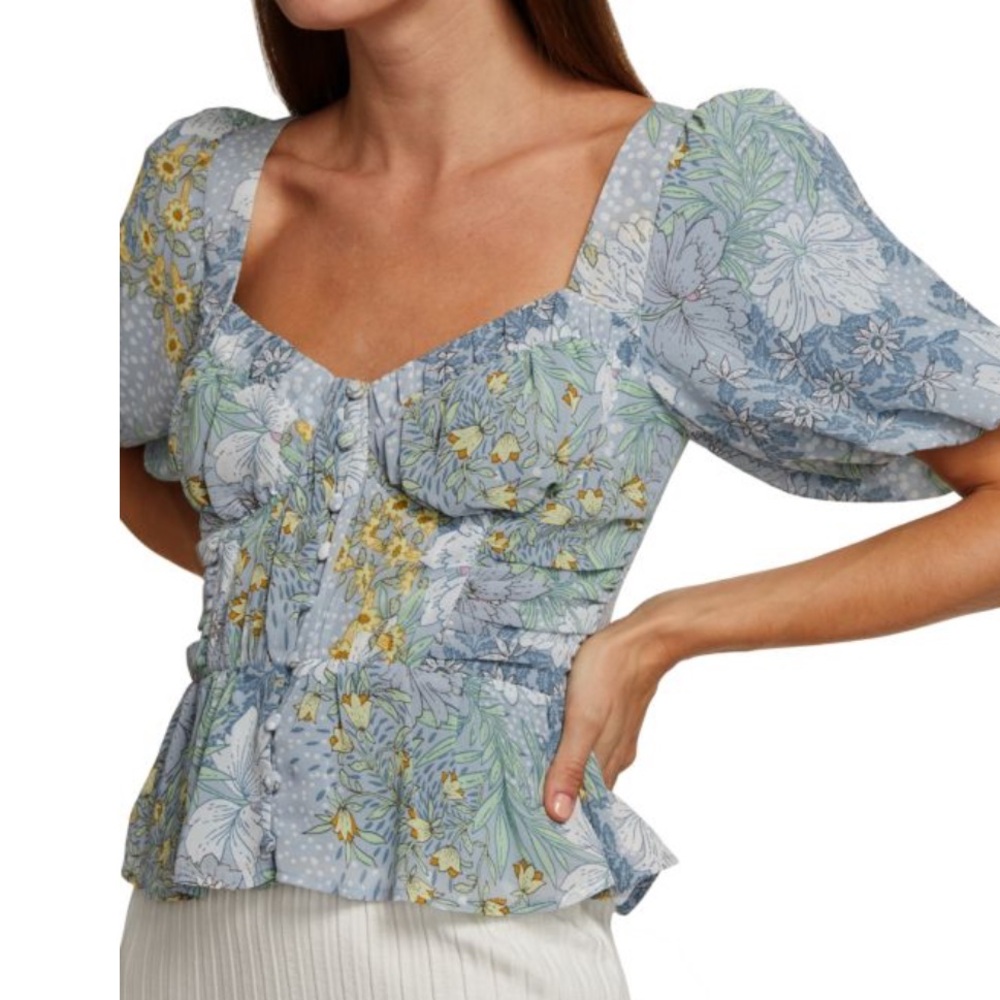 ASTR THE LABEL Clairemont Ruched Puff Sleeve Top, size XS